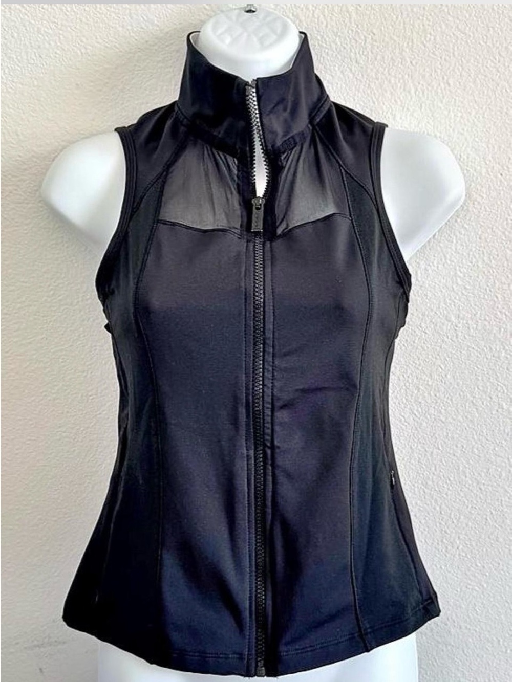 bebe Black Zip-Up Athletic Tank Top with High Neck